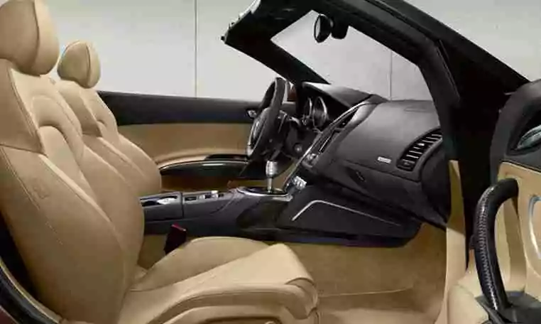 Hire A Audi R8 Spyder Dubai Airport 