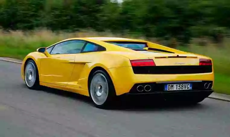 Hire A Lamborghini Gollardo For An Hour In Dubai 