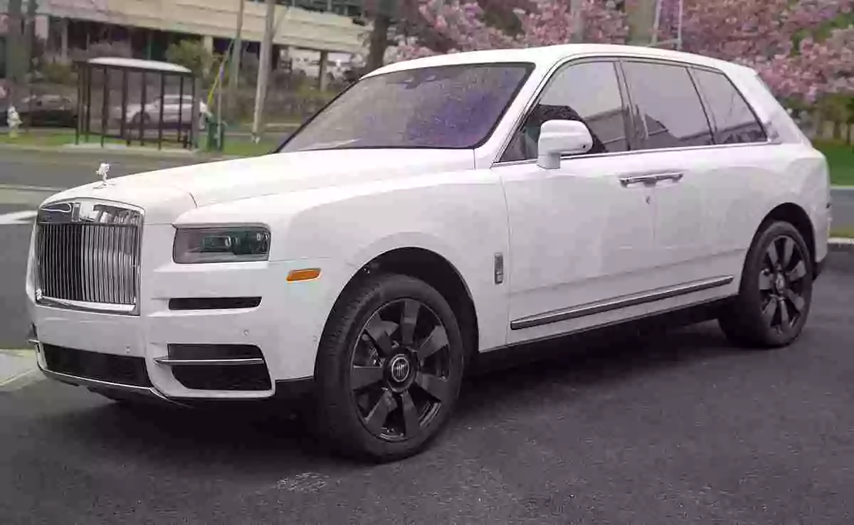 Ride A Rolls Royce Cullinan For A Day Price